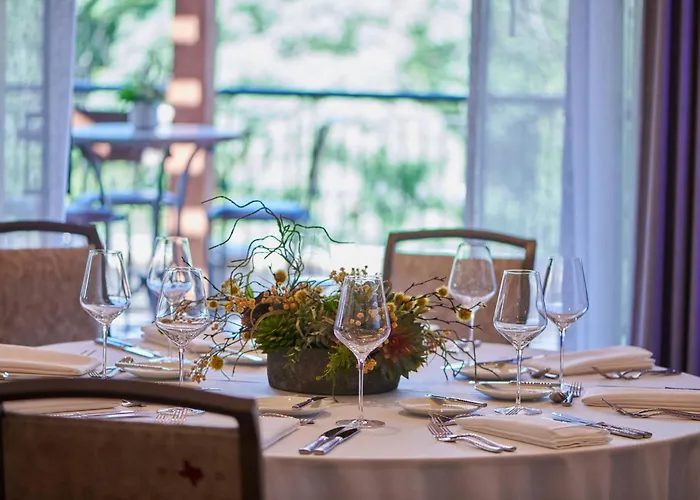 Hotel Drover, Autograph Collection